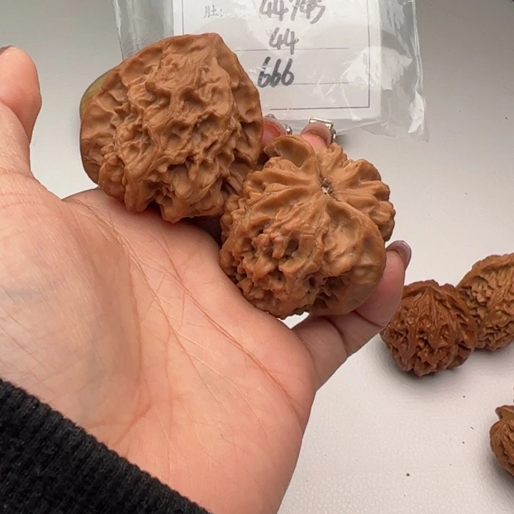 文玩核桃把件＇****g梨木台363