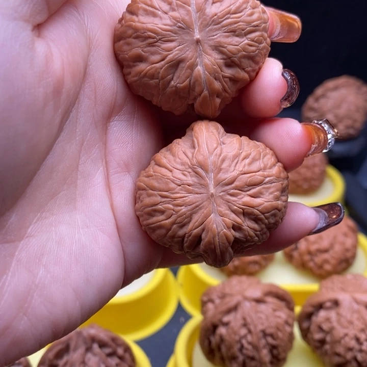 文玩核桃把件铁锤