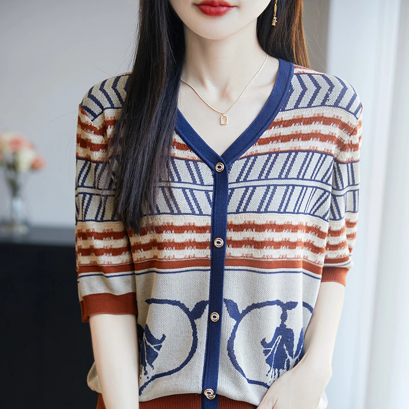 2025夏季薄款V领复古别致花纹撞色开衫女莱赛尔天丝针织短袖