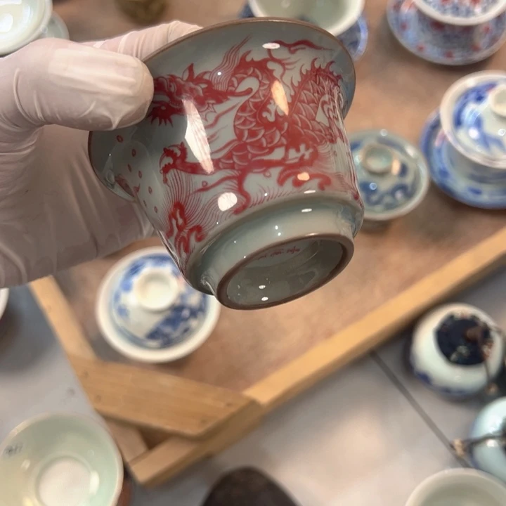 瓷片淘泥釉里红铠甲龙马蹄盖碗微暇