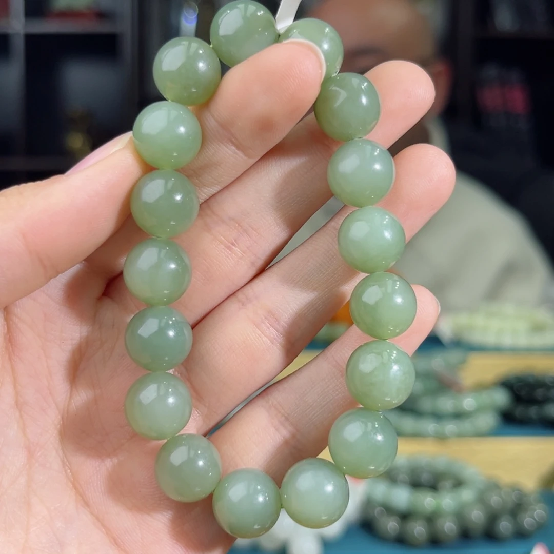 和田玉手链未镶嵌手串纯天然俄罗斯碧玉粉青12mm