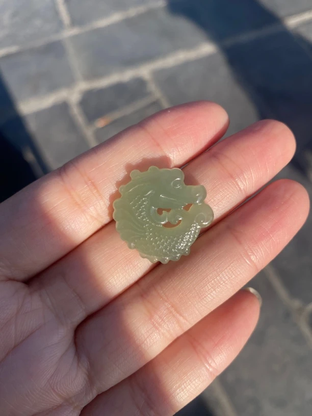 和田玉青海料湖水绿鱼化龙望子成龙精美吊坠