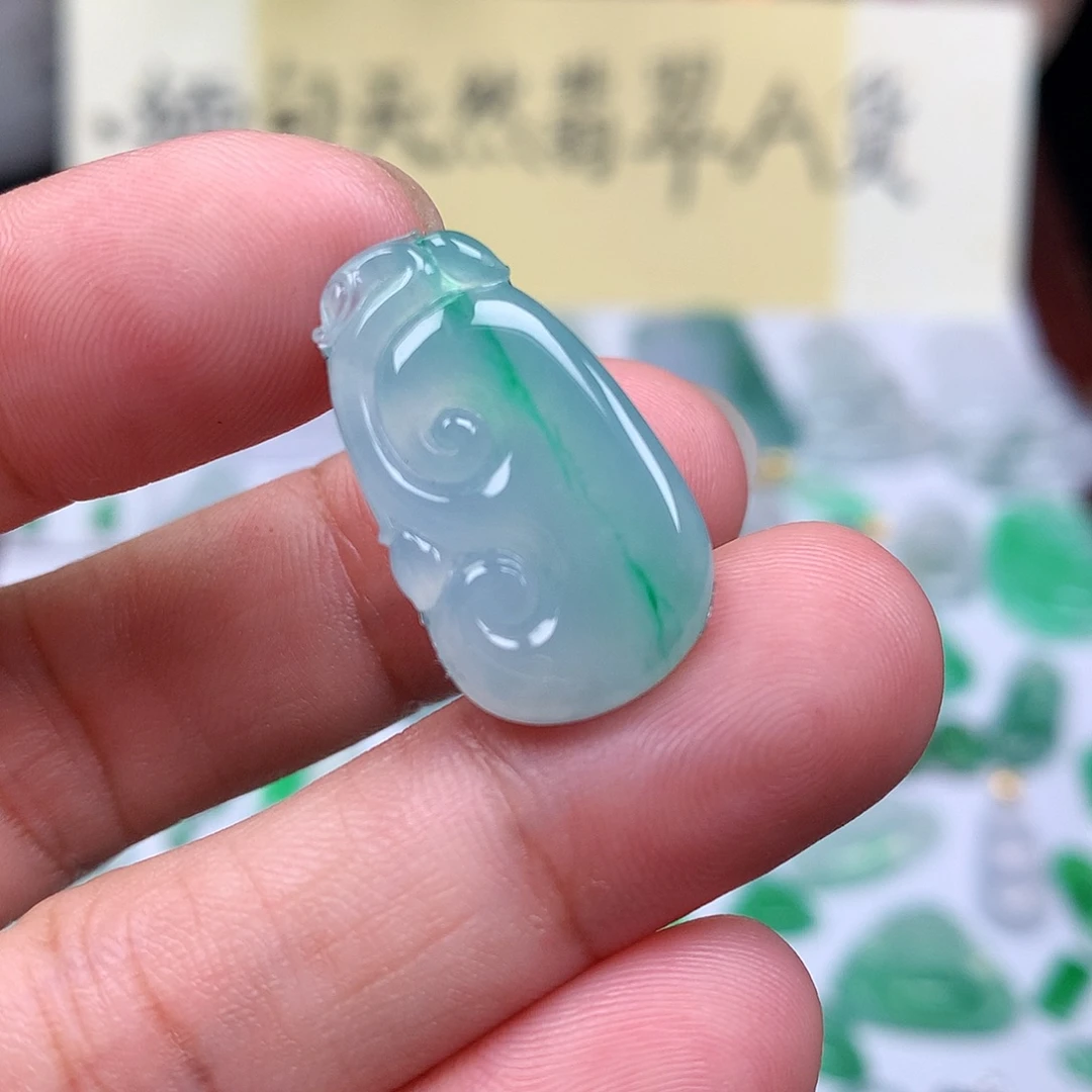 翡翠裸石缅甸天然A货翡翠冰种如意