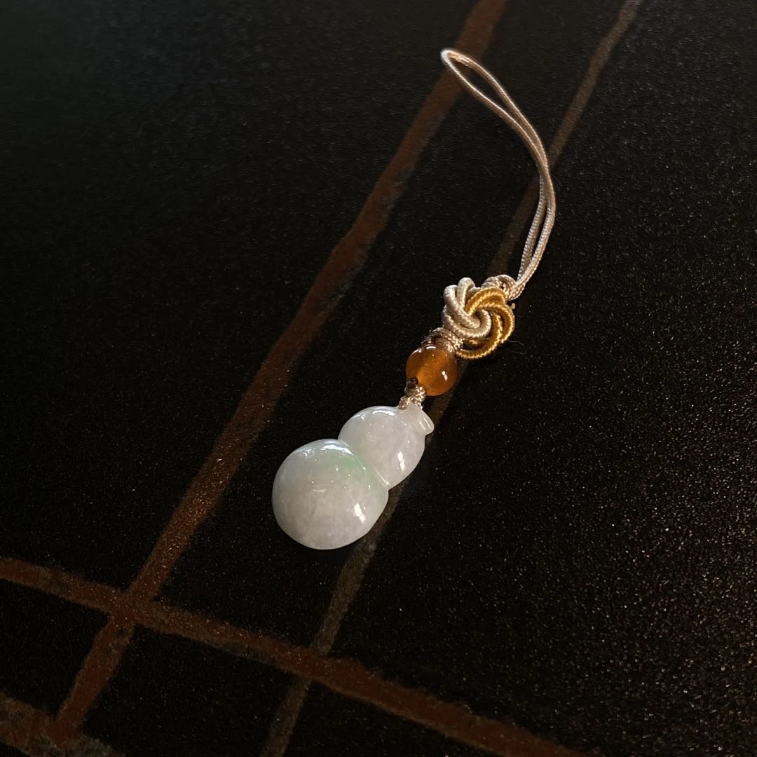 【初见珠宝】翡翠挂件20-1CH126X166【多样性发一件】约11*17mm