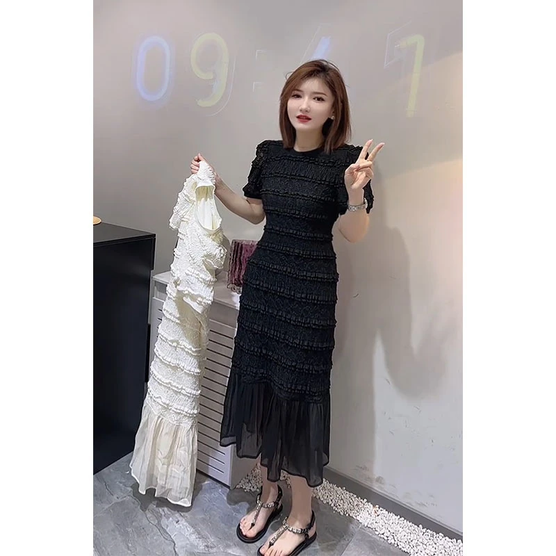 法式气质蕾丝连衣裙2025春秋季新款优雅小众修身显瘦泡泡袖名媛长