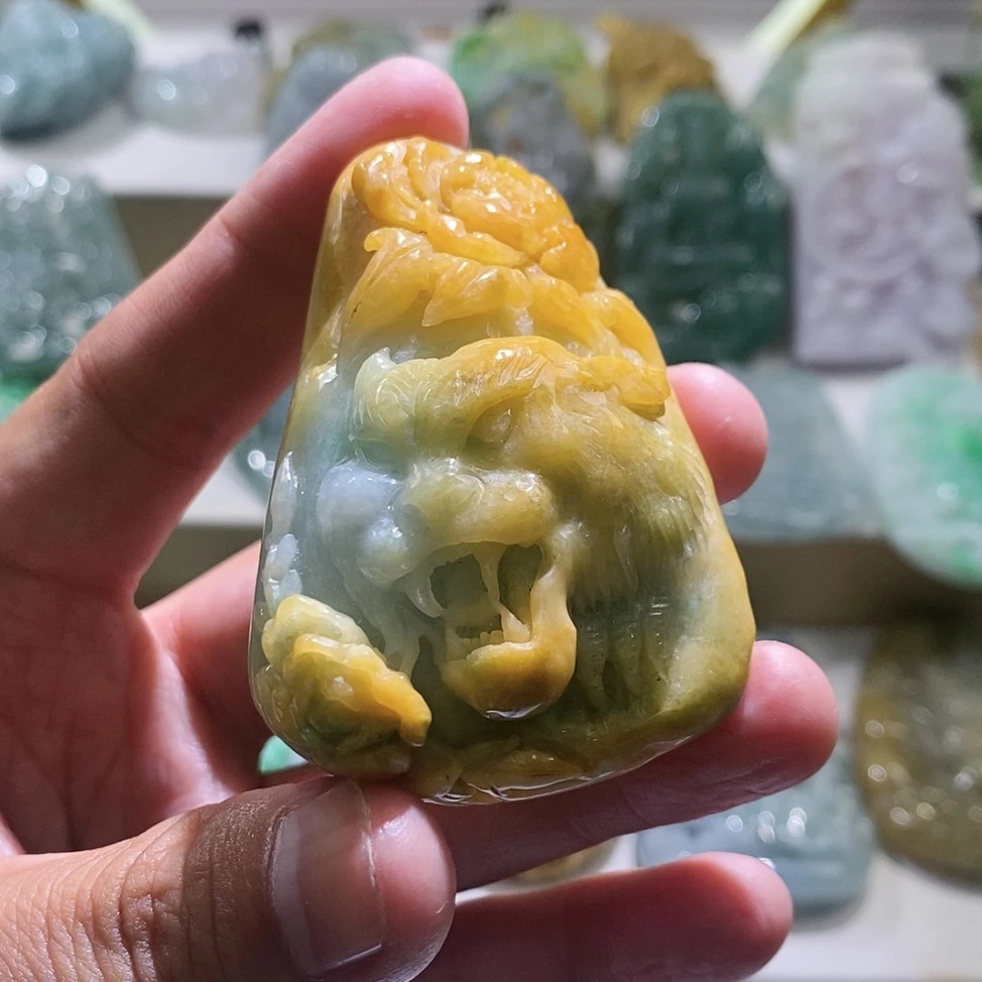 【闪购商品】翡翠颈饰未镶嵌虎牌