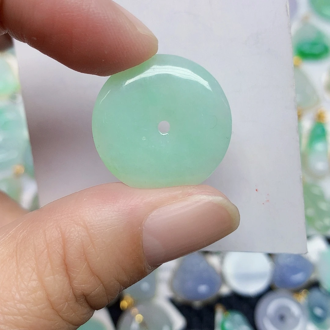 翡翠未镶嵌颈饰34567789