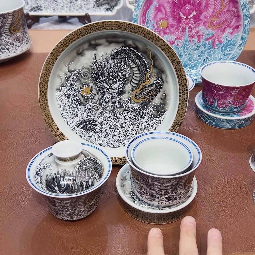 摆件景德镇陶瓷学院等单位
