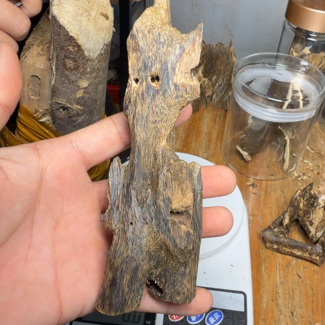 白奇沉香块料沉香