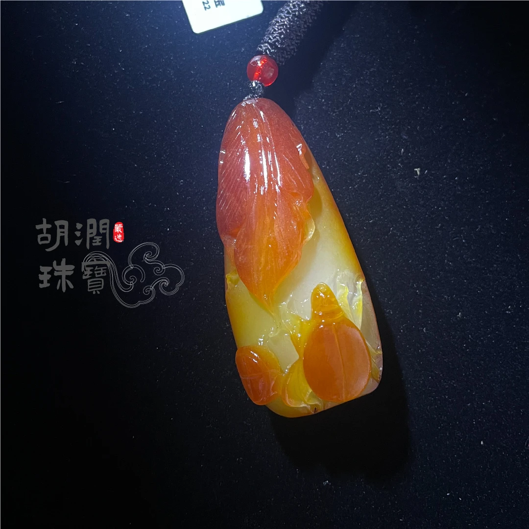 和田玉金叶护虫宝45g手工俏色满黄沁甲壳虫精美雕刻