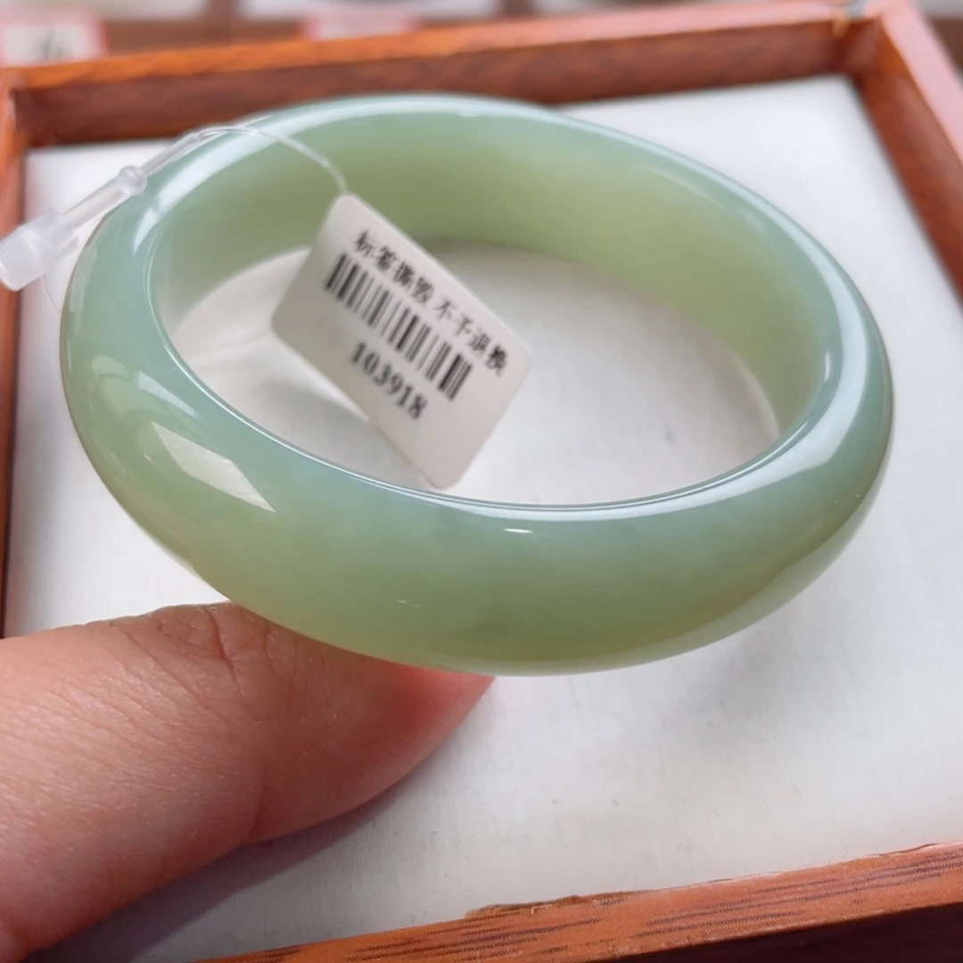 【闪购商品】和田玉手镯未镶嵌51 22