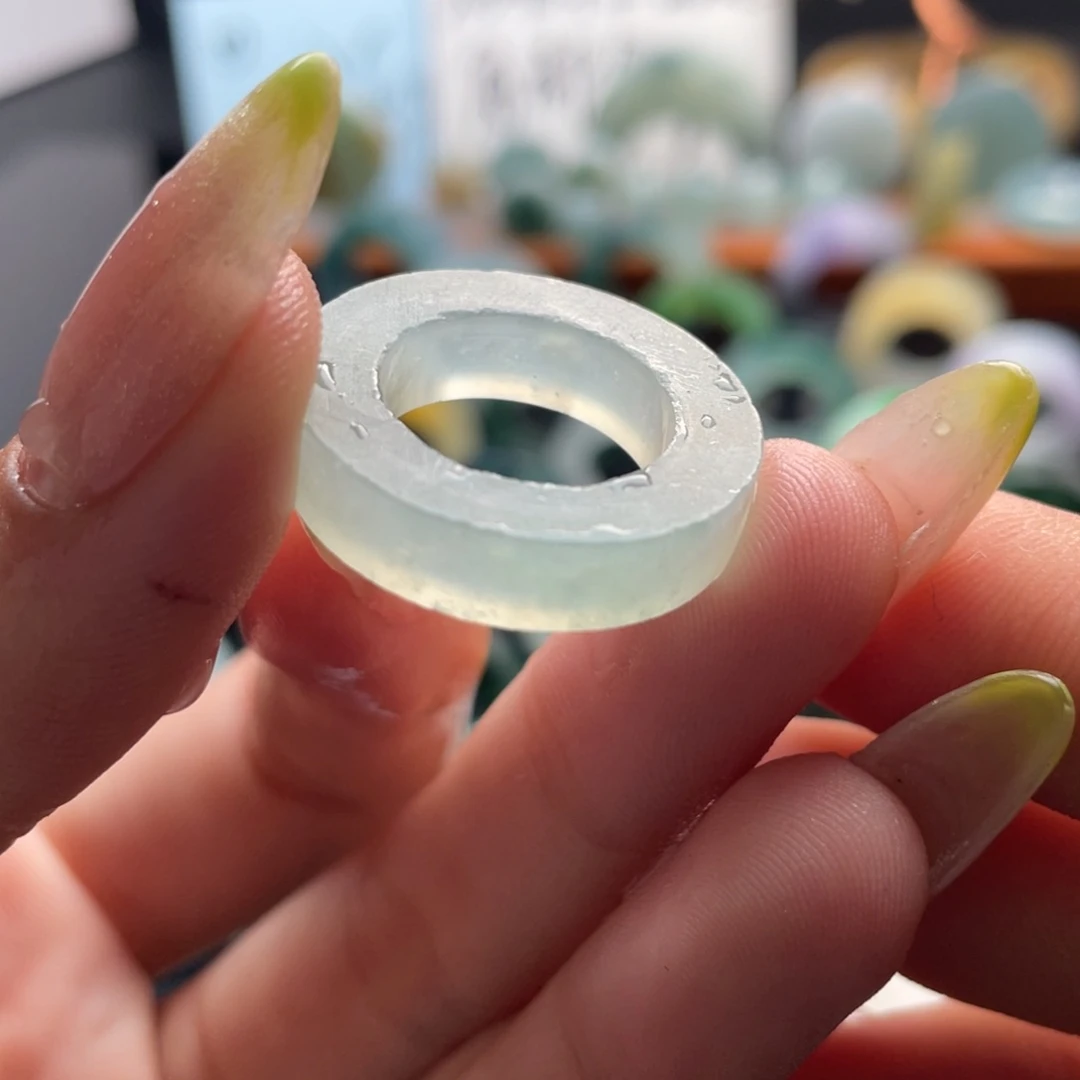 定制翡翠未镶嵌戒指