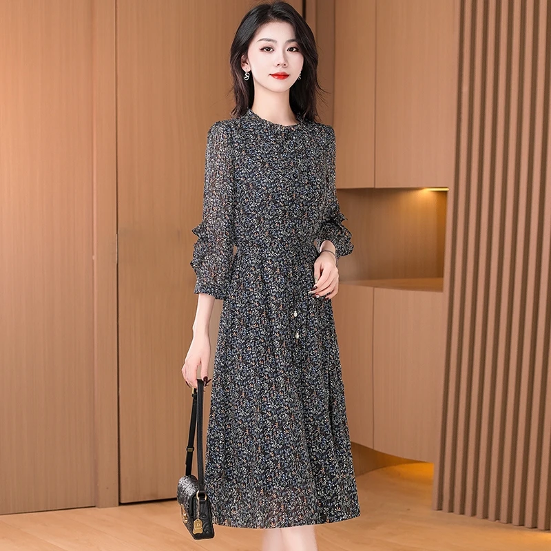 新款优雅新款气质时尚大气休闲收腰连衣裙