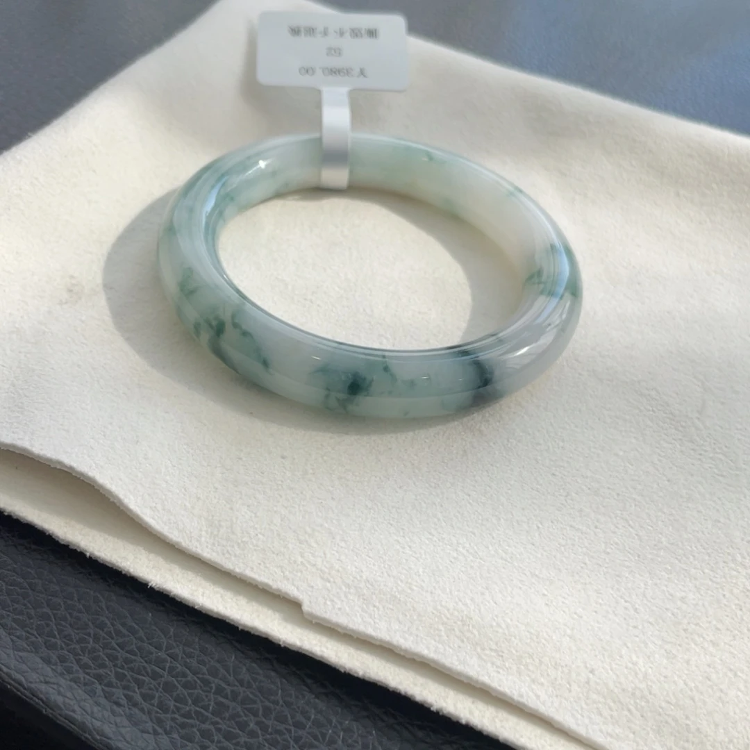 翡翠未镶嵌手镯纹52