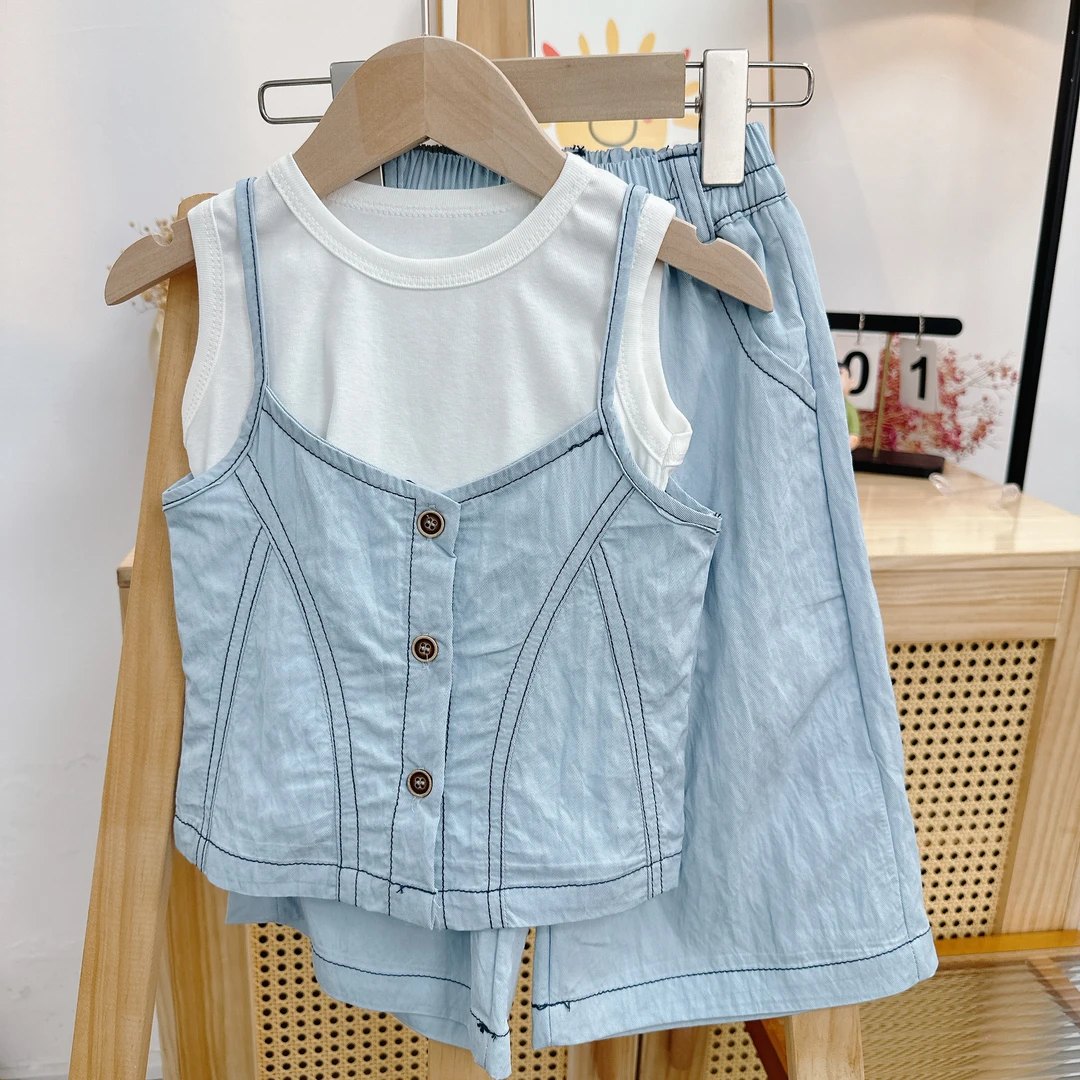 SHE ISRAINBOW*夏季女童三粒扣牛仔吊带三件套*X-7573