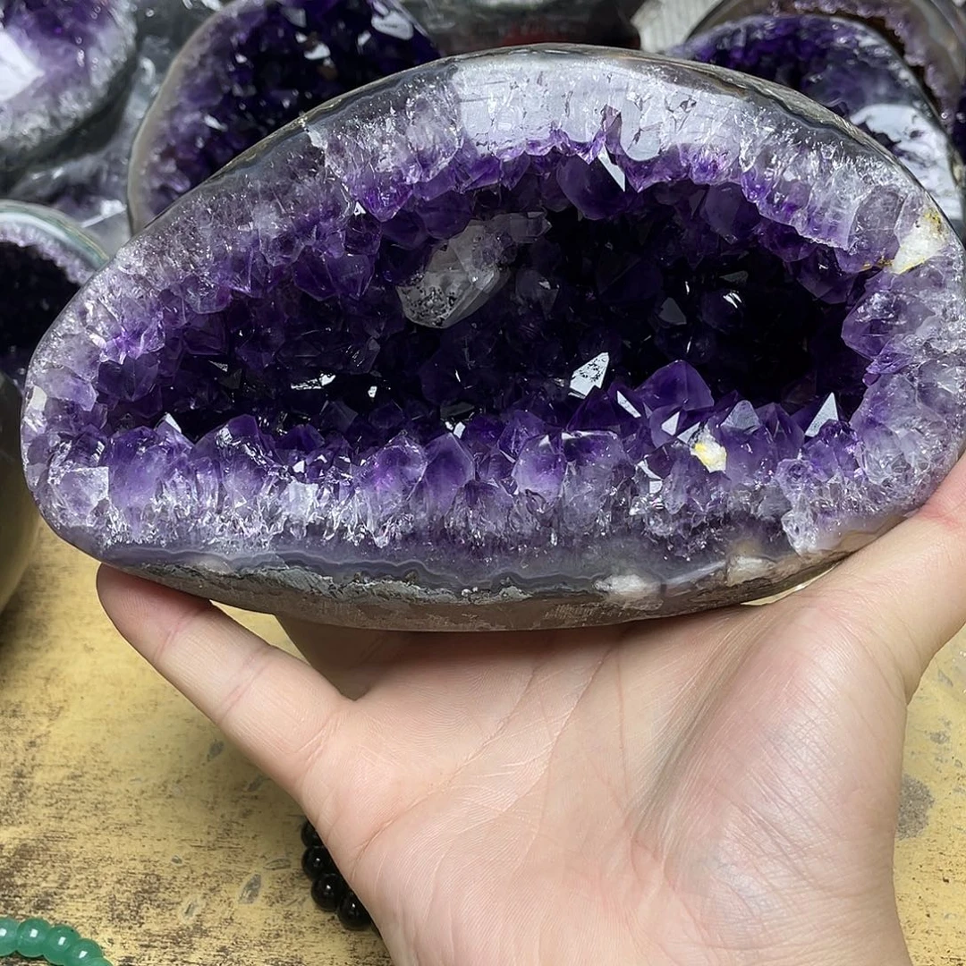 粮***票紫晶大型摆件（非配饰）未镶嵌