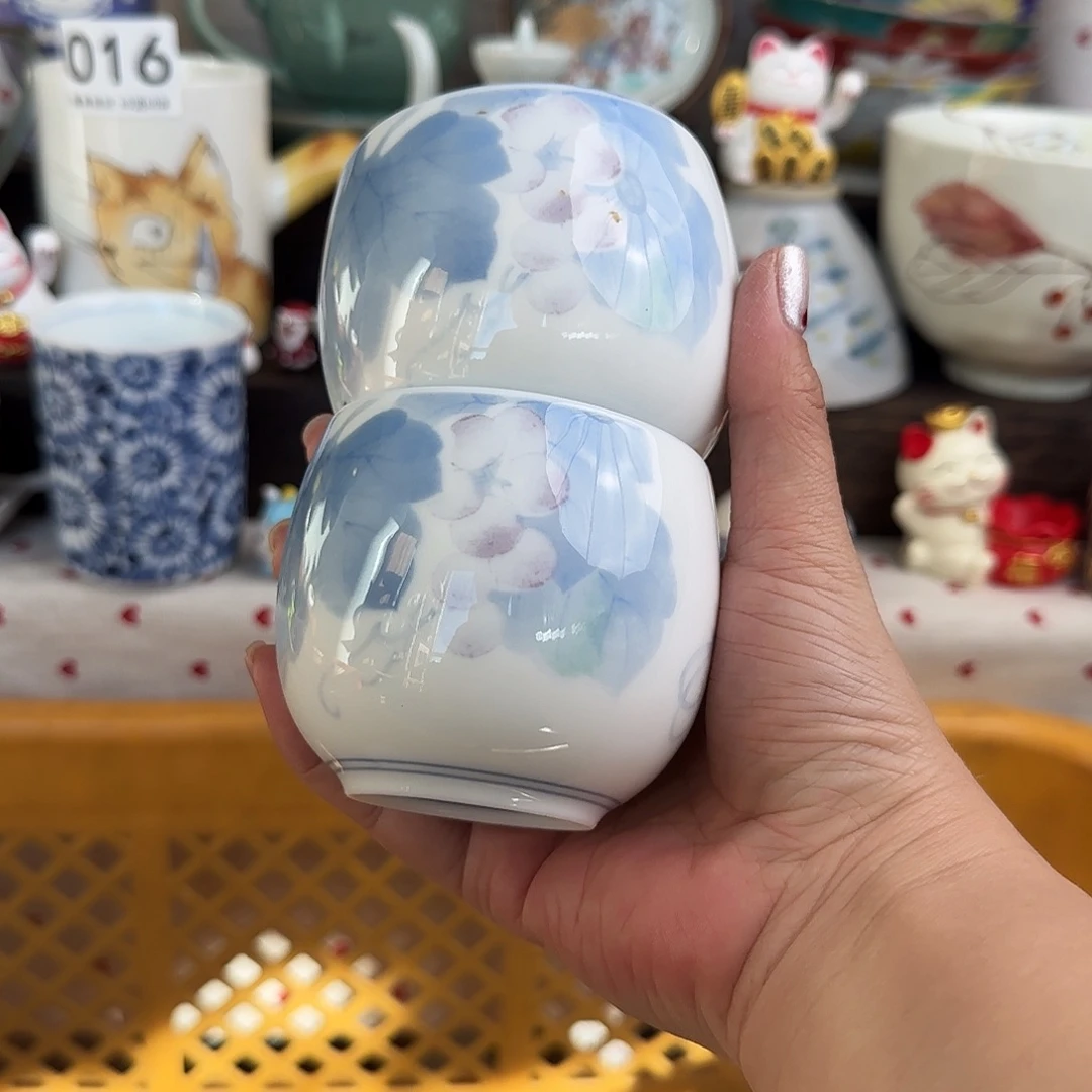 ✿***✿在干嘛啊亲爱哒小女孩