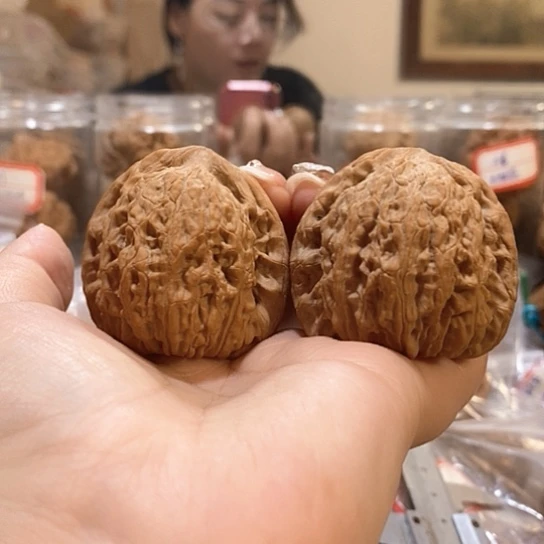 文玩核桃吊坠米****靠山王打底