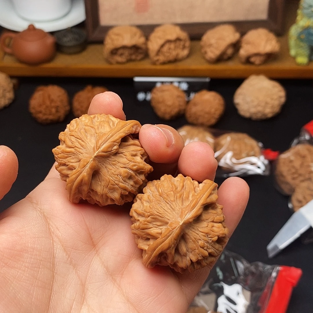 奕***文玩核桃把件天地188