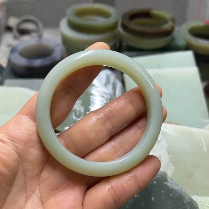 橙***沉未镶嵌手镯和田玉（糖玉）加工定制
