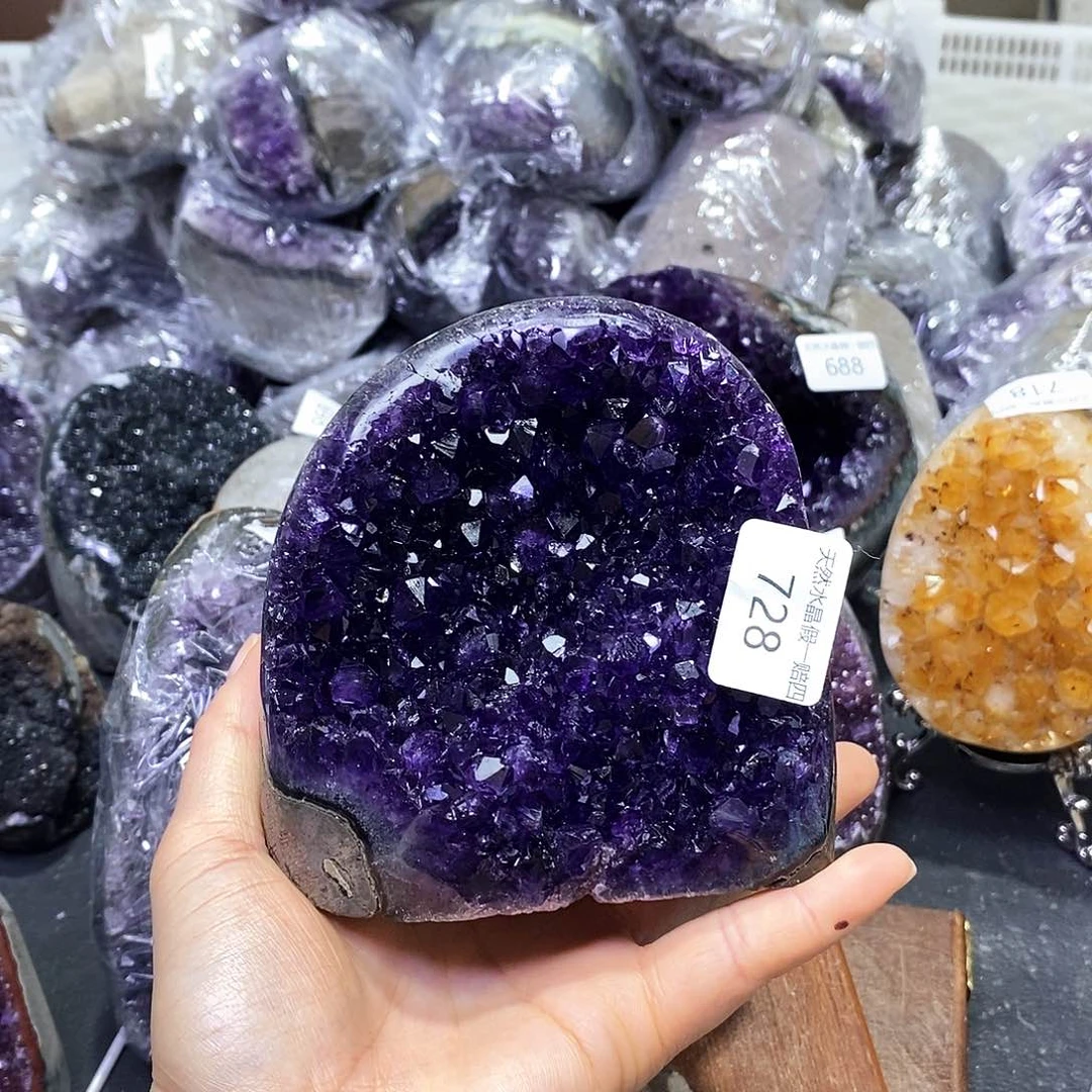 水晶大型摆件（非配饰）未镶嵌