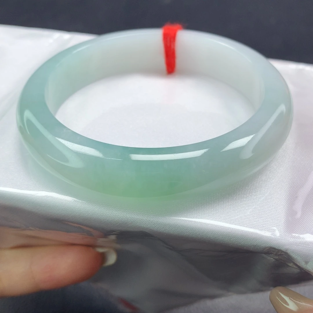 翡翠手镯未镶嵌（38号）