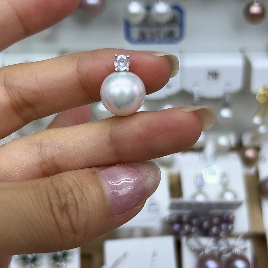 银S925镶嵌耳饰淡水珍珠