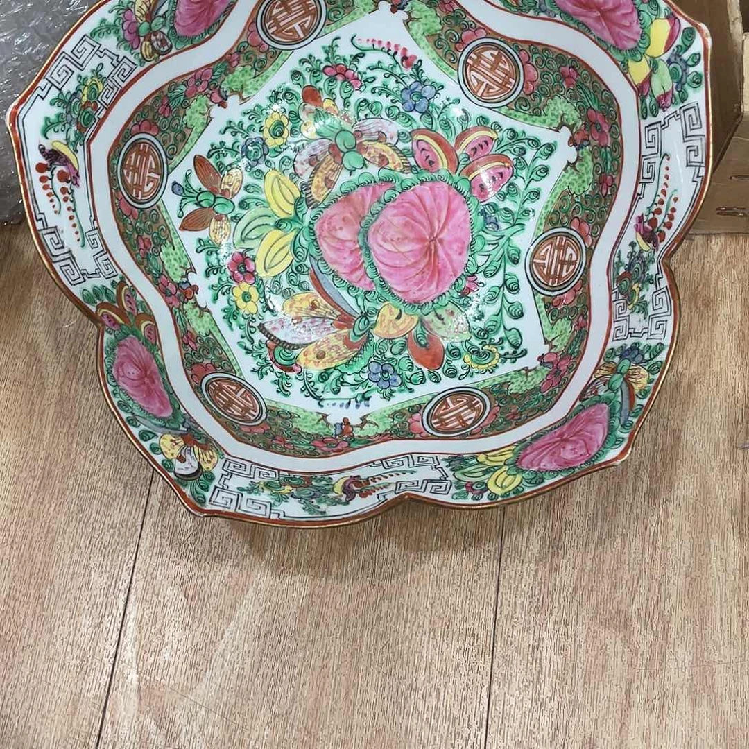 超***艇瓷片粉彩内外彩荷叶大碗