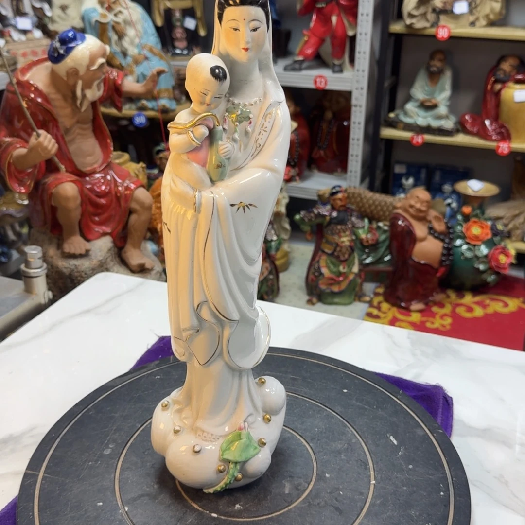 往***风老陶瓷摆件观音送子