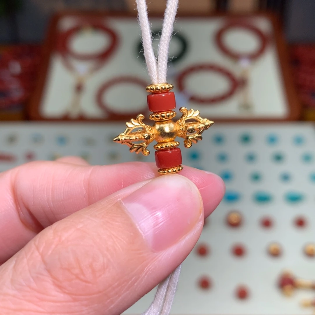 南红玛瑙颈饰未镶嵌