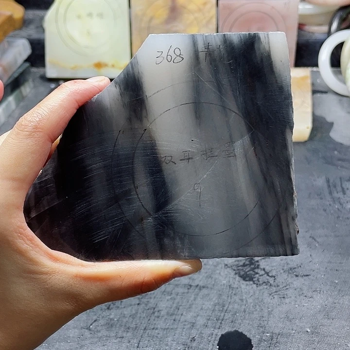 石英质玉未镶嵌手镯定制