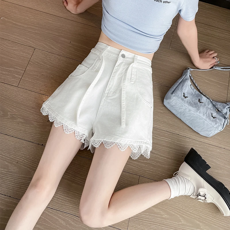 蜜蜜穿搭白色牛仔短裤女2025夏季超火蕾丝花边热裤a字宽松四分裤