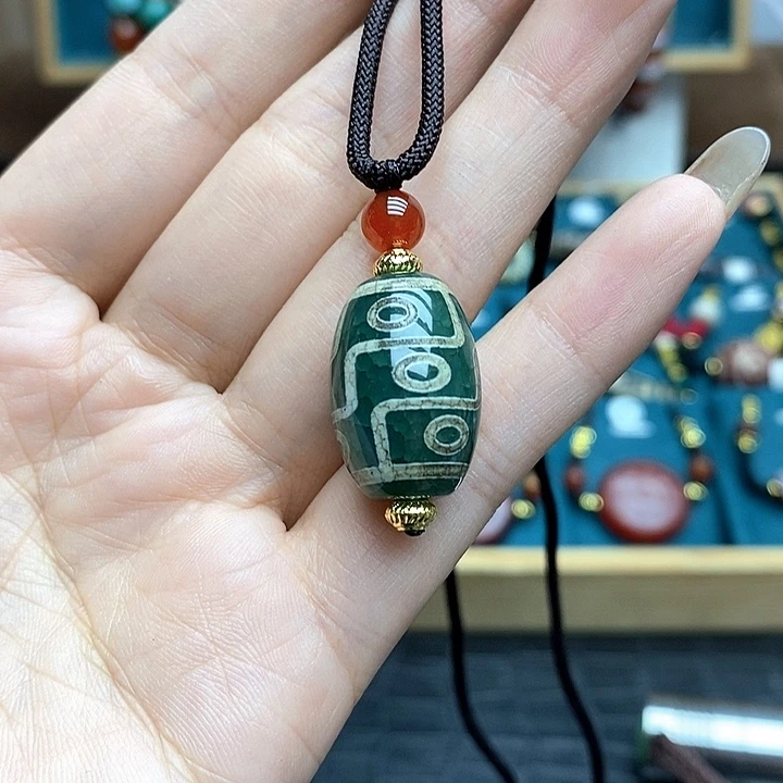 玛瑙/玉髓颈饰合金