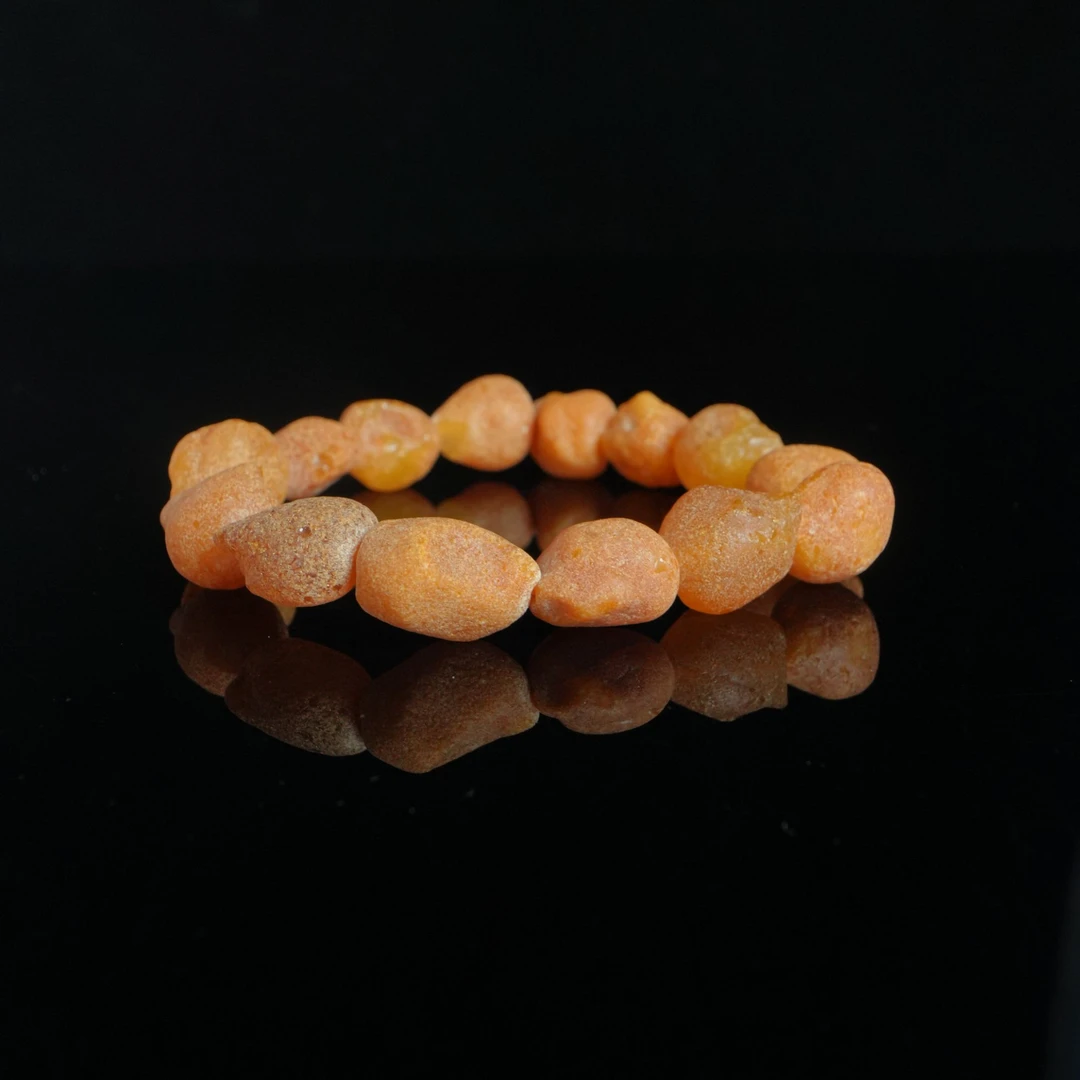 M3697 蜜蜡海漂随型手串  18.9g