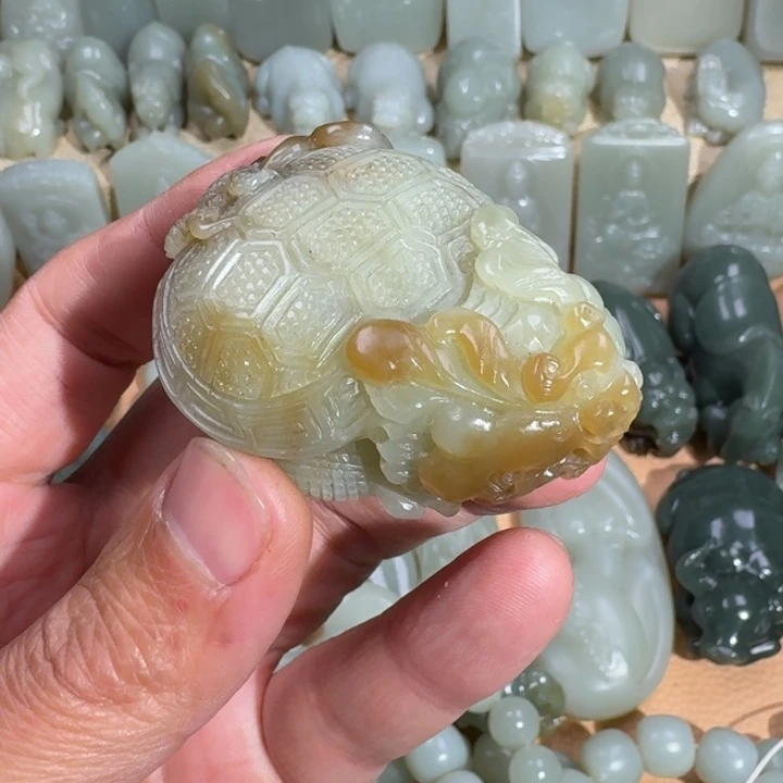 和田玉未镶嵌挂件