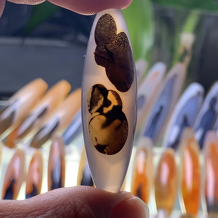 未镶嵌玛瑙/玉髓珠宝半成品38