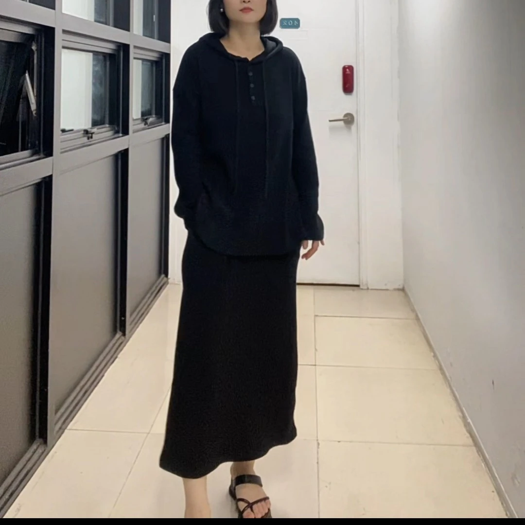 法式慵懒风复古连帽针织连衣裙女春秋时尚宽松条纹毛衣裙