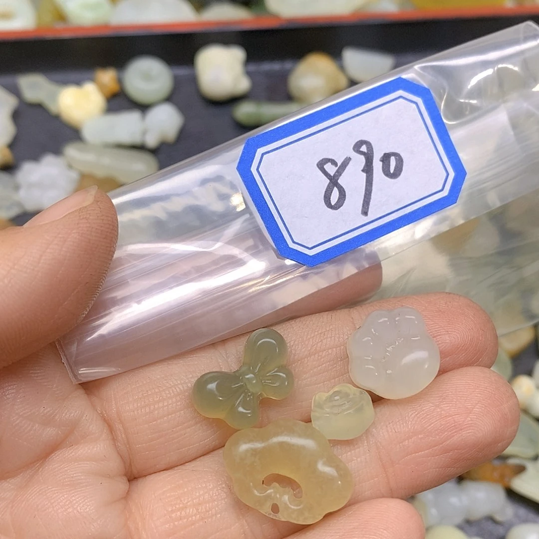 蛇纹石玉吊坠(不含链)未镶嵌苍*890