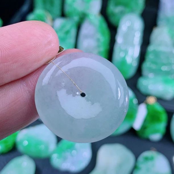 天然A货翡翠冰种通透翡翠平安扣 货号:A333041 尺寸:30-4.5mm