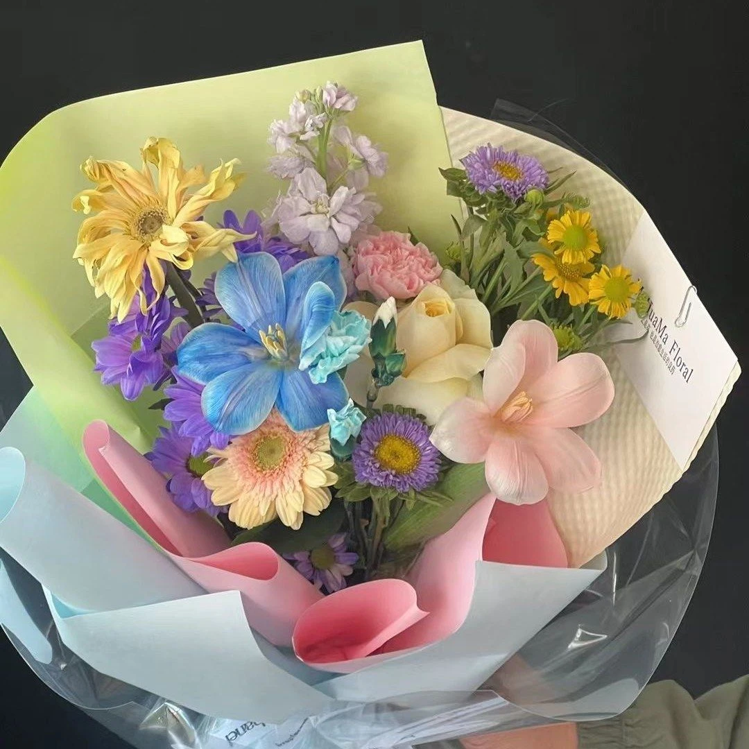 【需要提前5天预定】多巴胺花束两朵紫色郁金香1朵奶油杯一支紫罗兰1支爱丽丝扶郎1支蛋卷扶郎