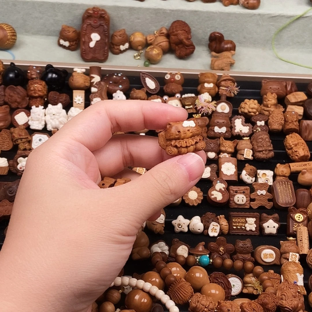 倾***角檀香木无事牌福利价