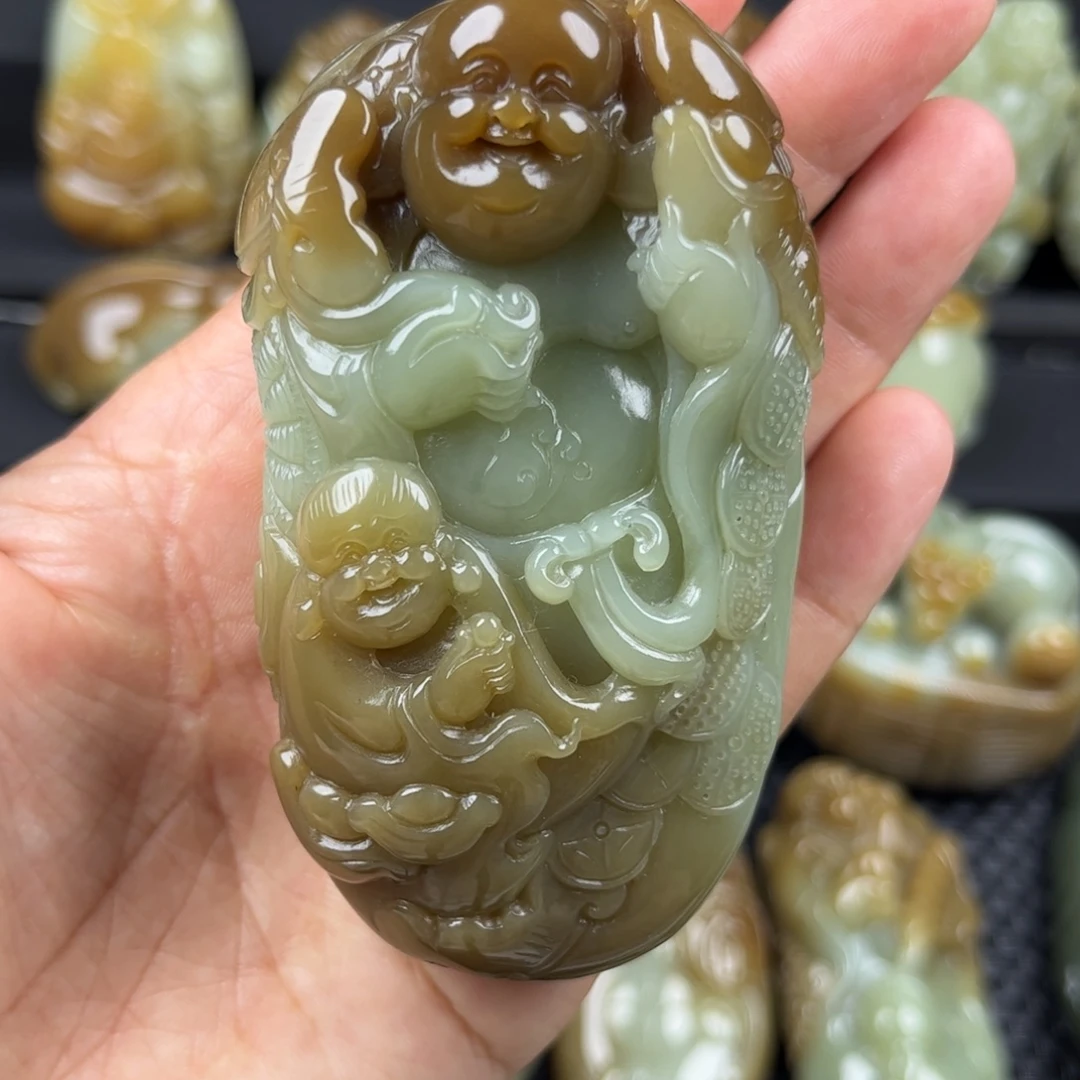 和田玉未镶嵌把件