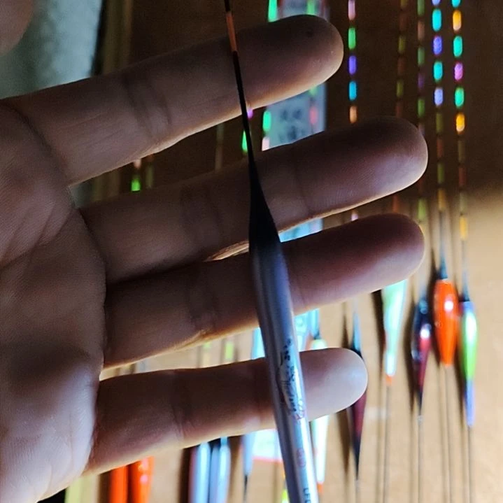 顺***2茅草LFD01的3.7克滑漂尾1套