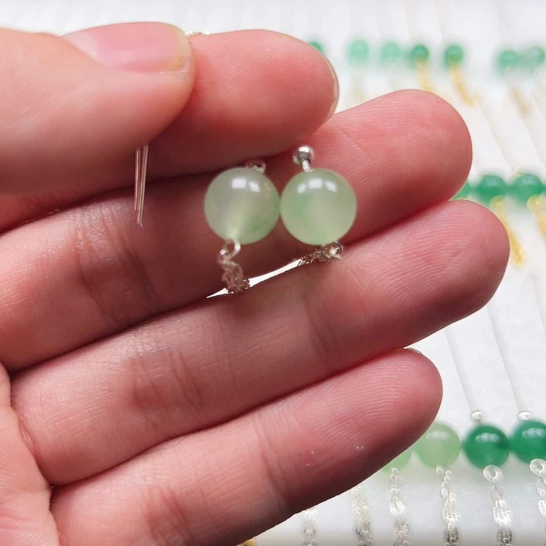 石英质玉手串未镶嵌?***话