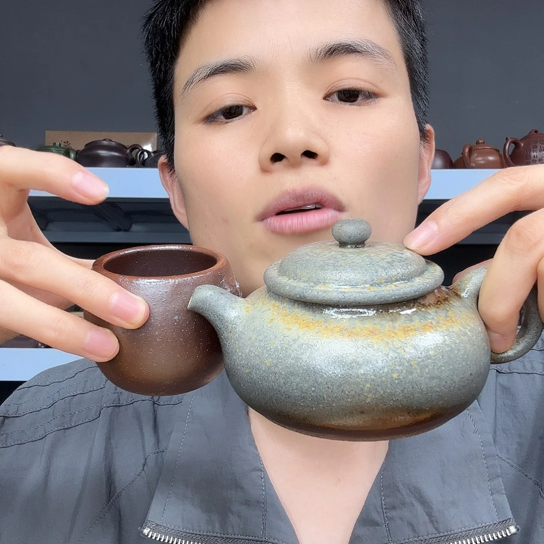 茶壶底槽青民间手艺人全手工制作