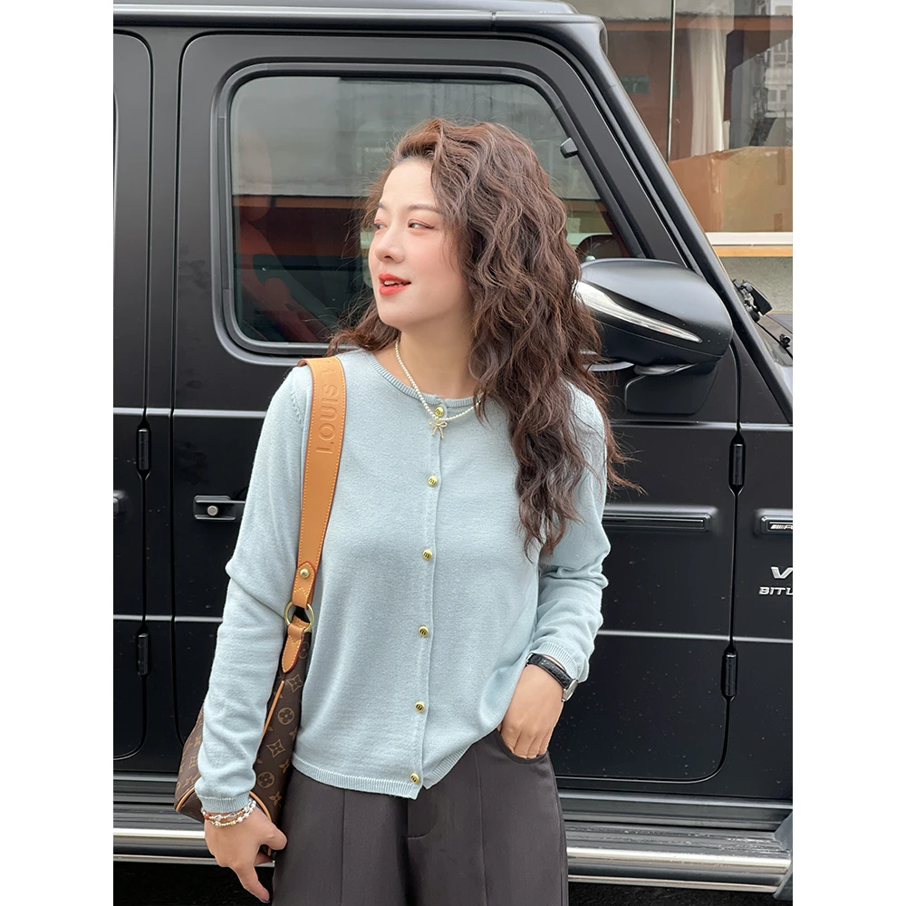 WenWen小个子2025春韩系设计感圆领针织开衫薄显瘦外搭短款2472