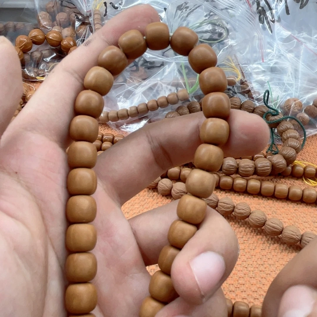 L***l猴头核桃吊坠道珠老刑