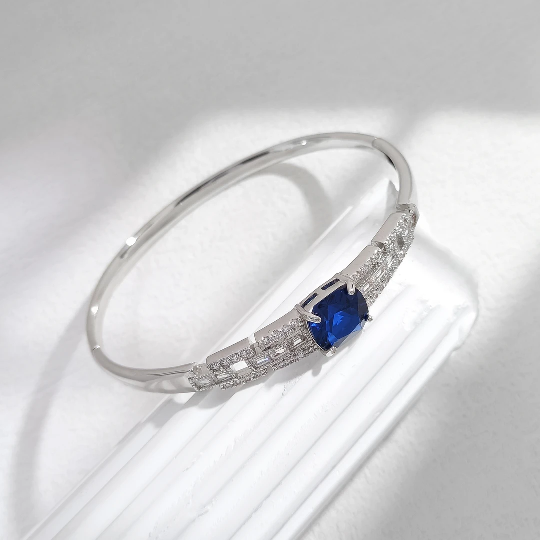 铜合金合成锆石手镯 WGTL-002822【映蓝镯耀】手镯简约欧美