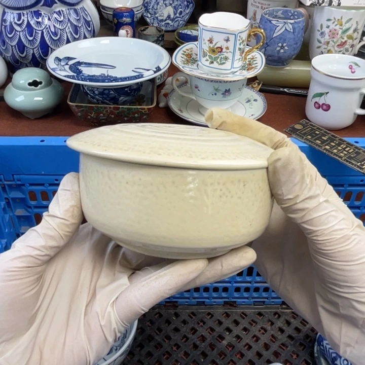 他家瓷器真美…开播了