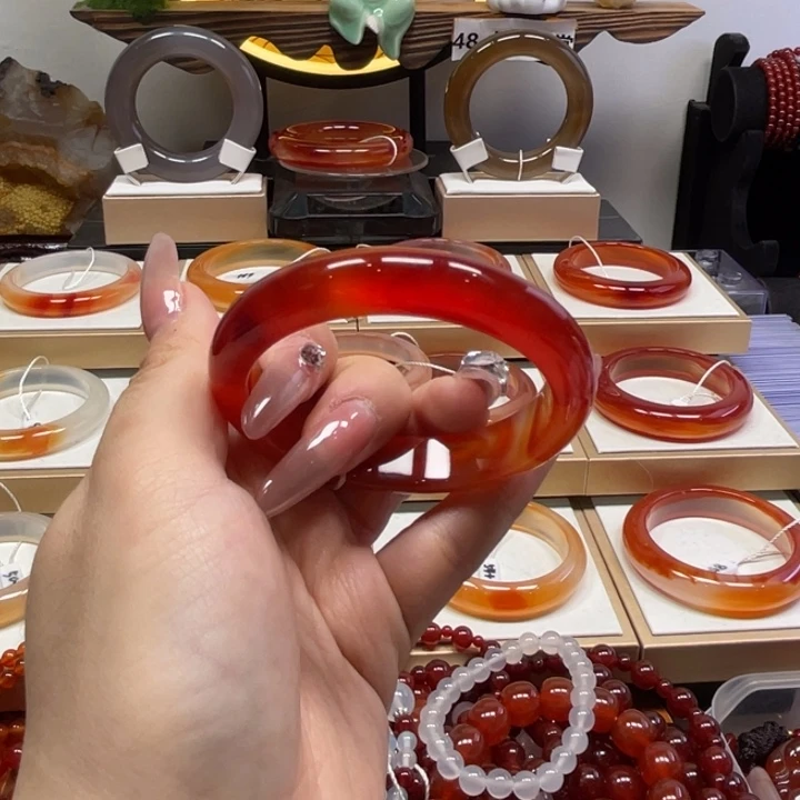 玛瑙/玉髓未镶嵌手镯